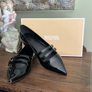 Michael Kors Elisa Flat NIB